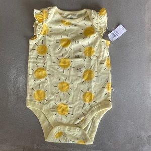 Sunshine onesie 6-12m